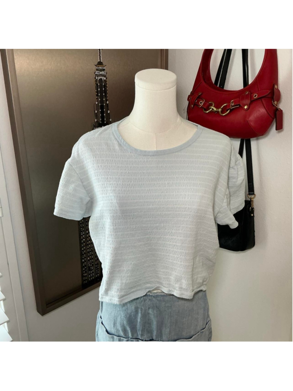 American Eagle Light Blue Textured Short Sleeve Top Size M